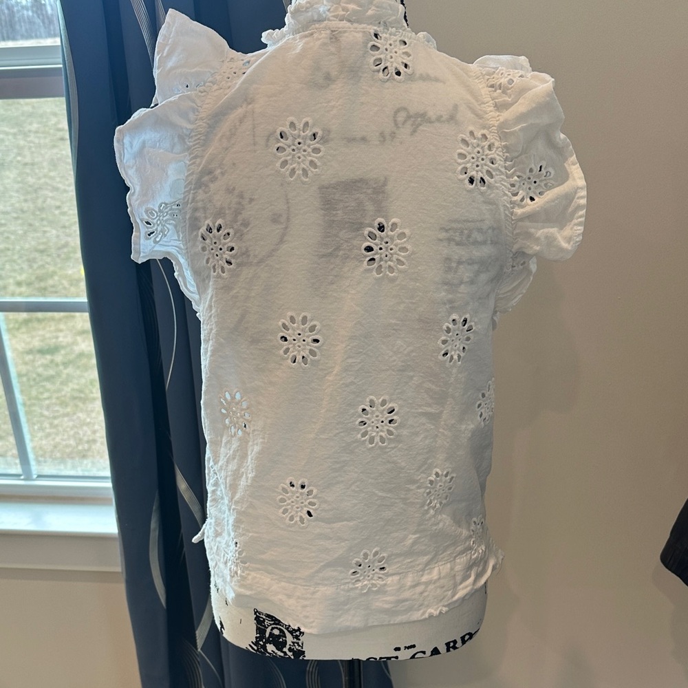 🩵White Eyelet Puff Sleeve V-Neck Top SIZE SMALL - Picture 5 of 8